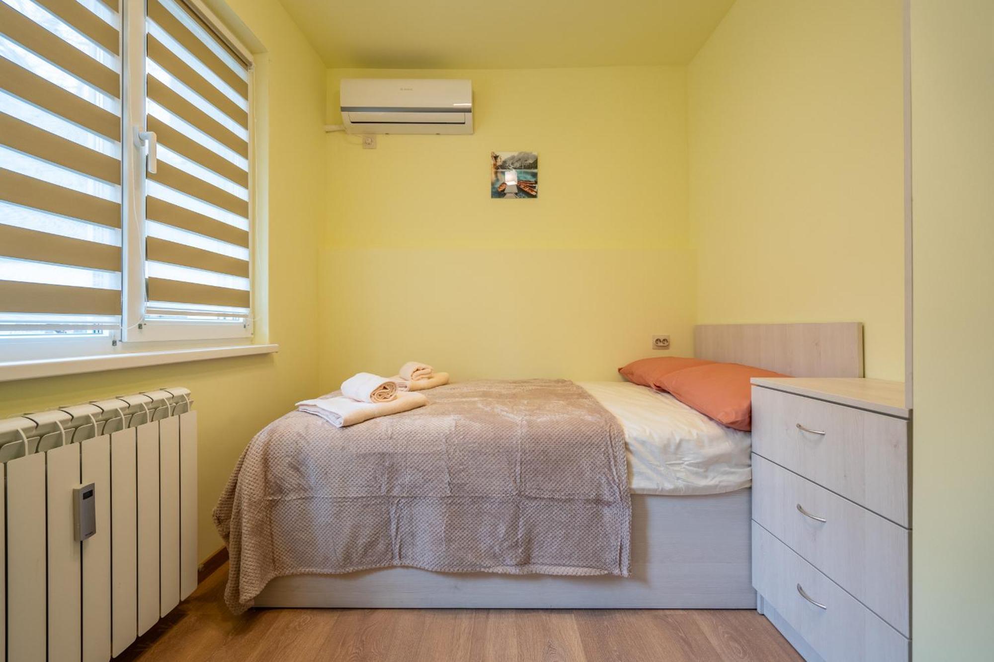 Top Location Central New & Spacious 3 Bdr Apt Medical Academy Sofia Exterior photo