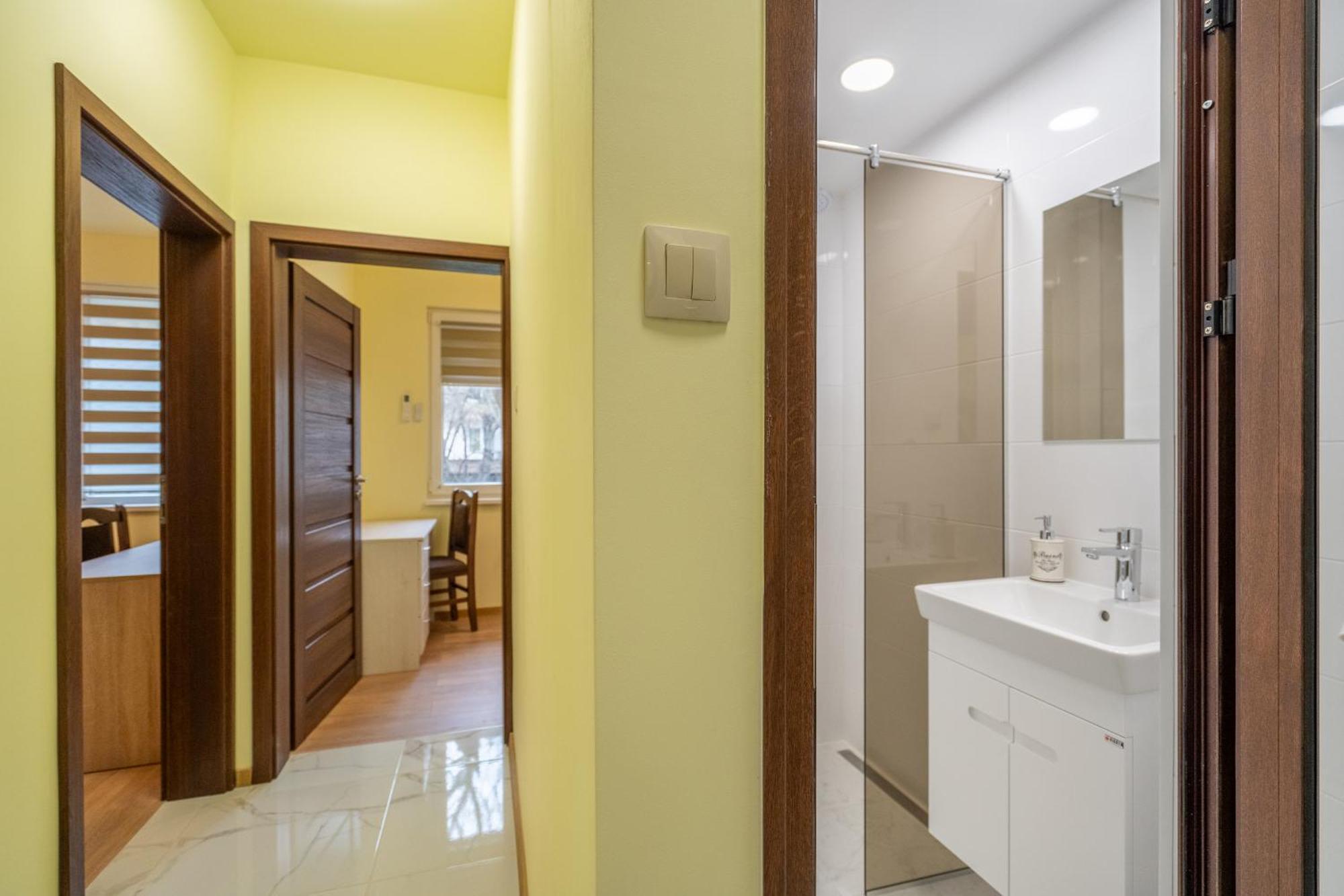 Top Location Central New & Spacious 3 Bdr Apt Medical Academy Sofia Exterior photo