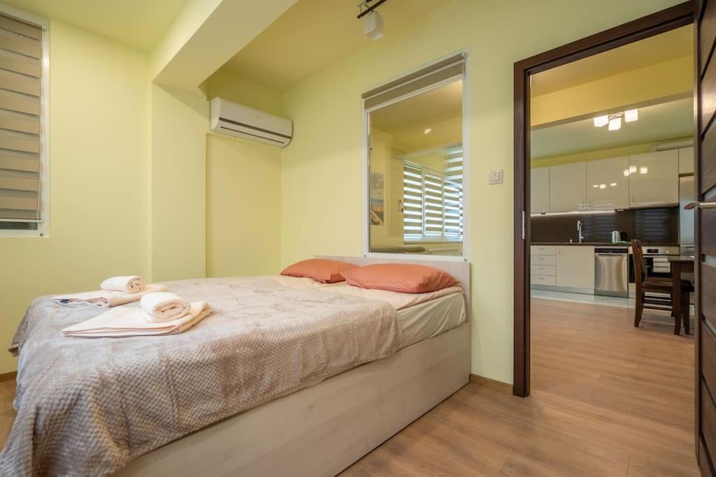Top Location Central New & Spacious 3 Bdr Apt Medical Academy Sofia Exterior photo
