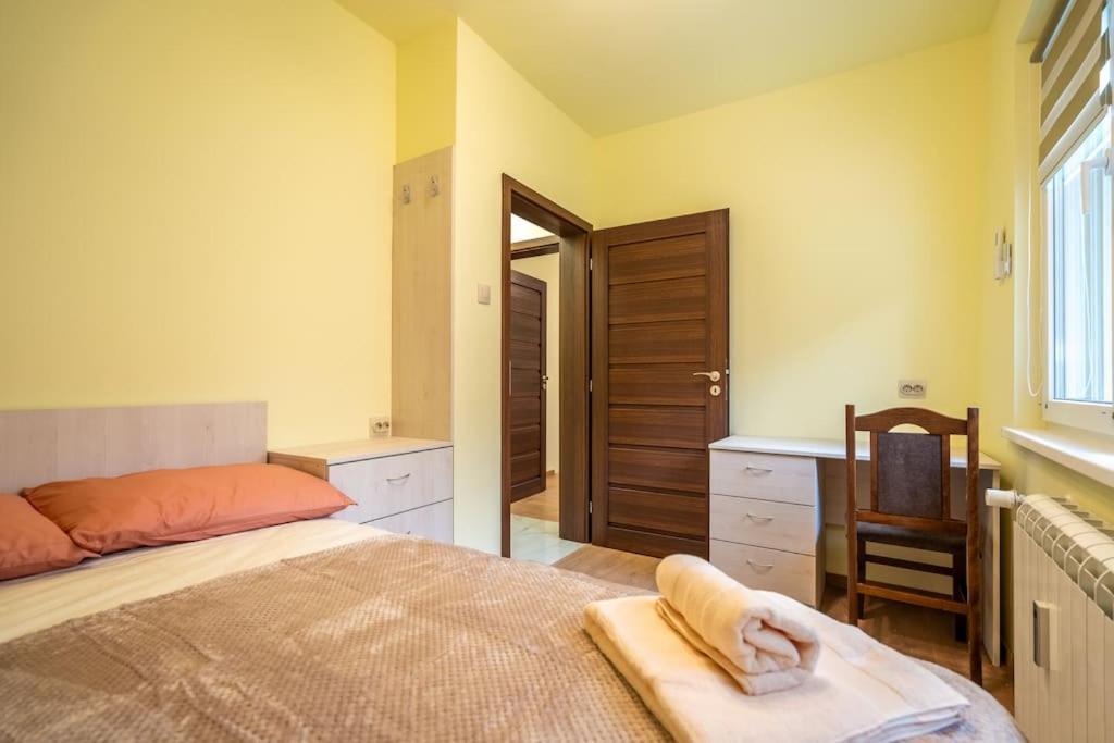 Top Location Central New & Spacious 3 Bdr Apt Medical Academy Sofia Exterior photo